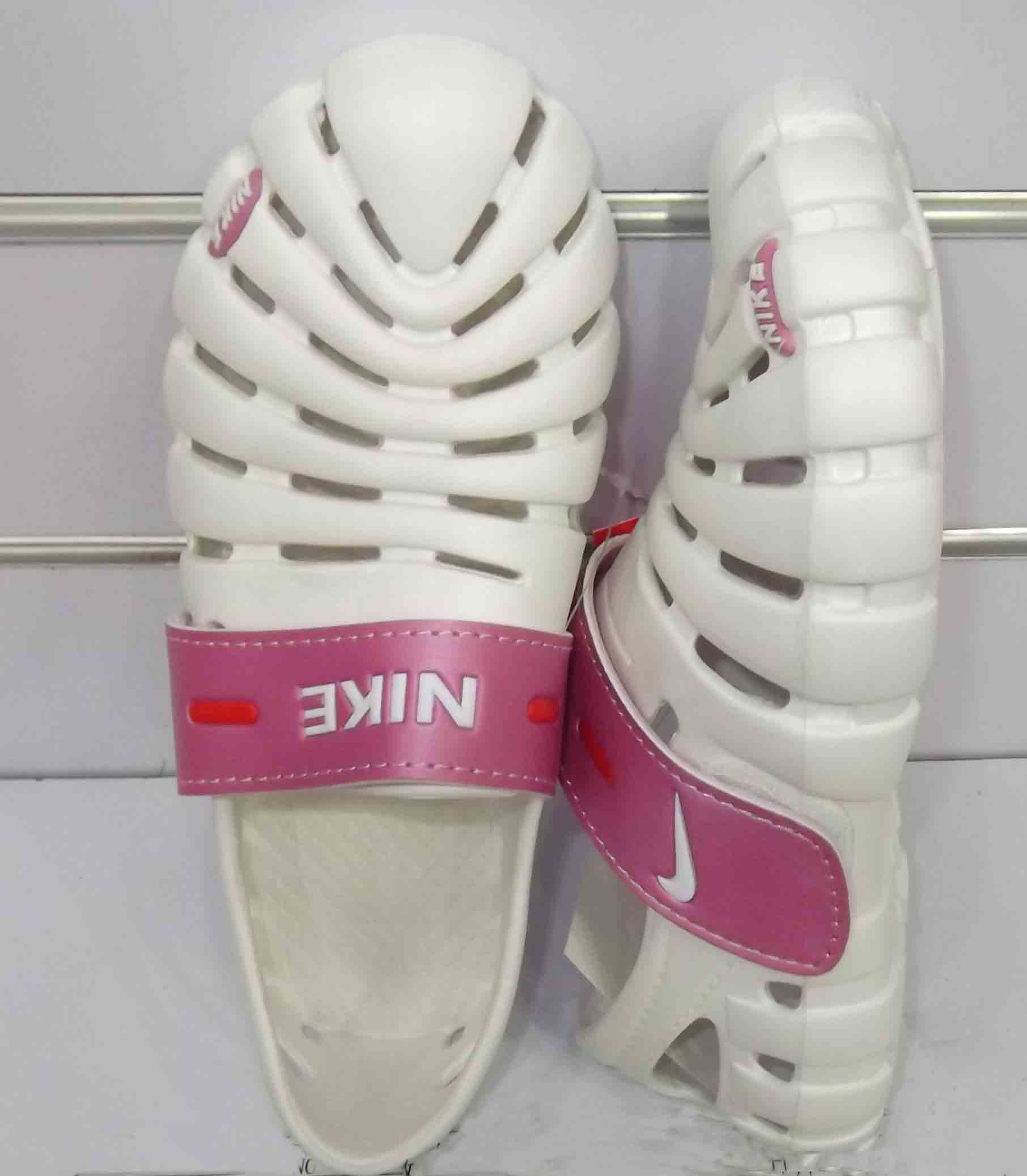 女士休闲鞋